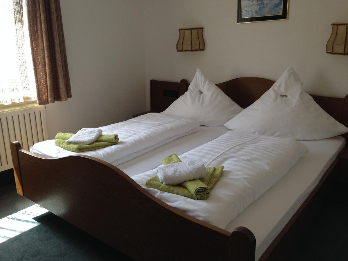 Goldene Rose Aparthotel Ebersbach an der Fils Exterior photo
